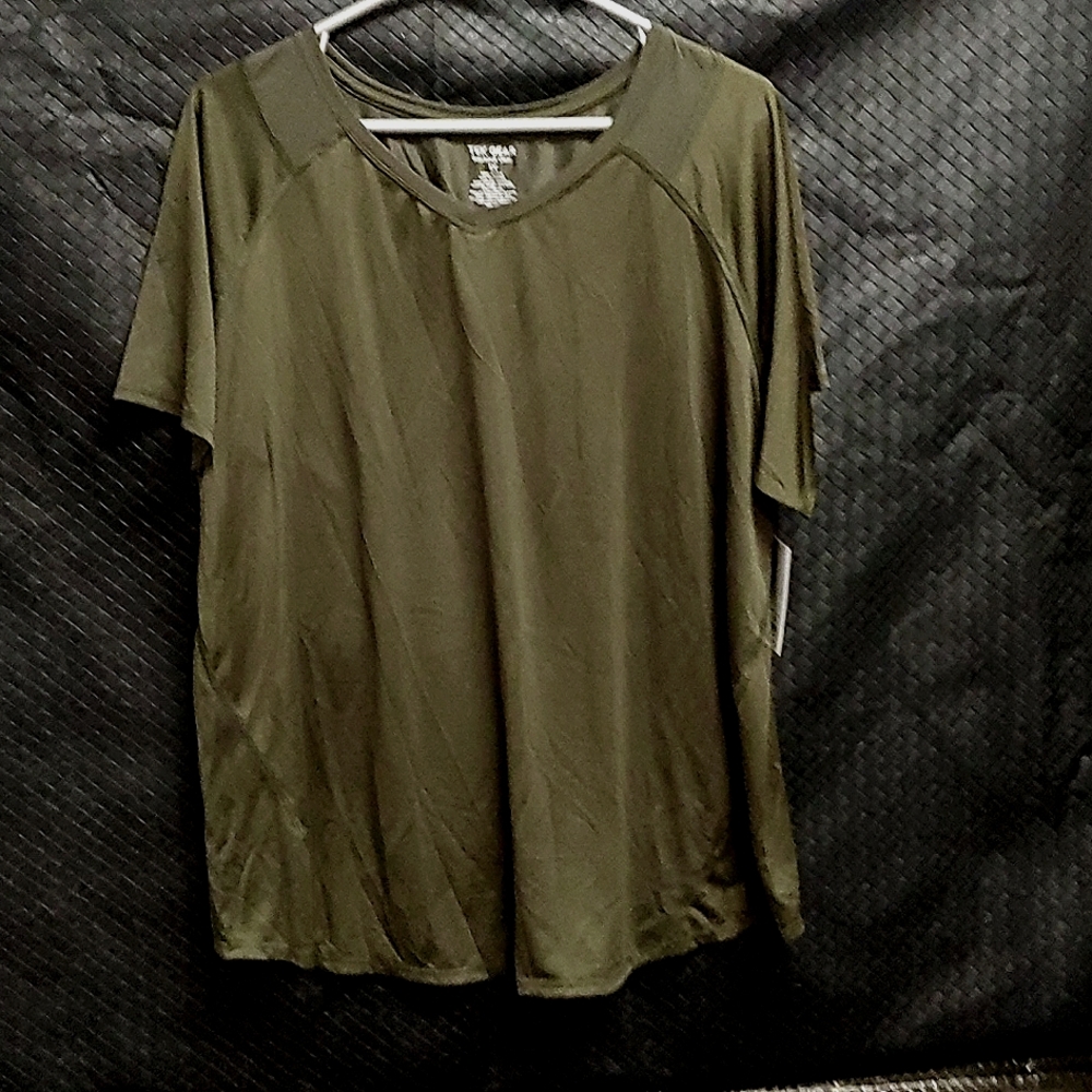 Tek Gear womans tee